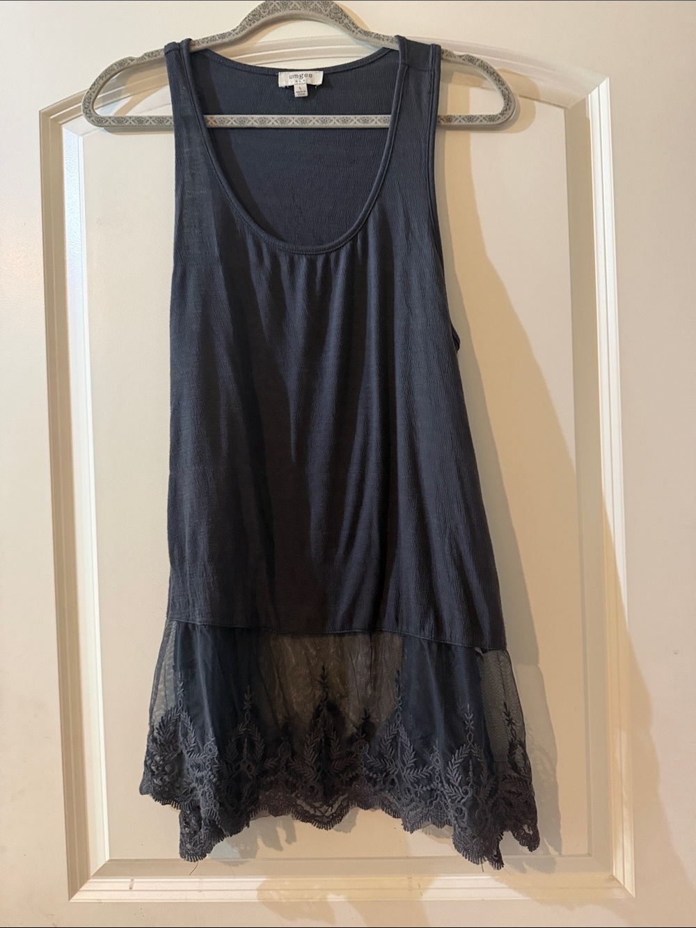 Umgee charcoal gray sleeveless knit tank with lace hem